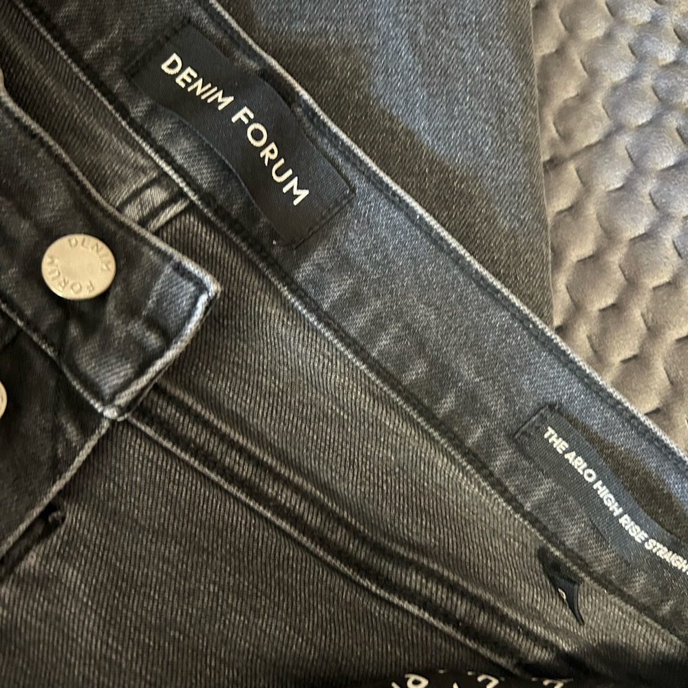 Denim Forum High Rise Jeans Arlington high rise. 28L